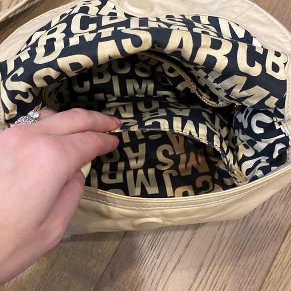 Cream Marc by Marc Jacobs crossbody Purse - Picture 7 of 16